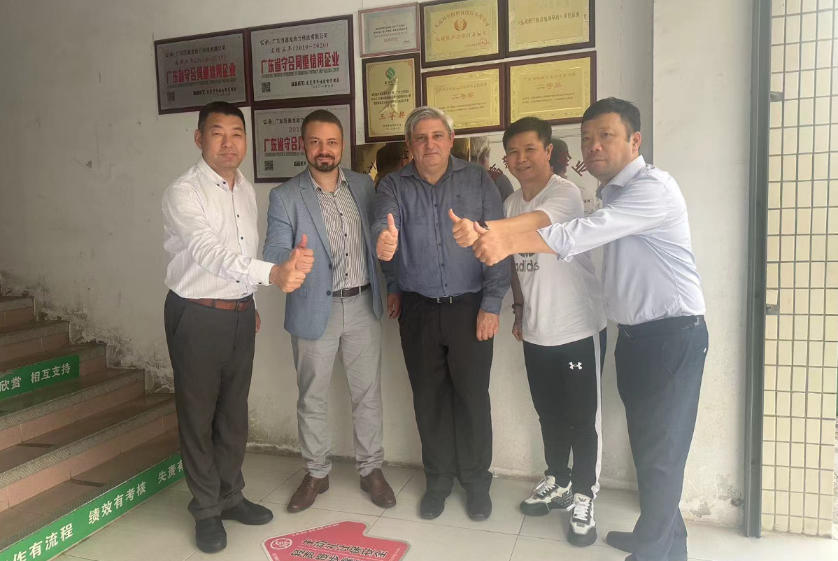 巴西國防部一行蒞臨歷鼎龍共繪合作新藍(lán)圖